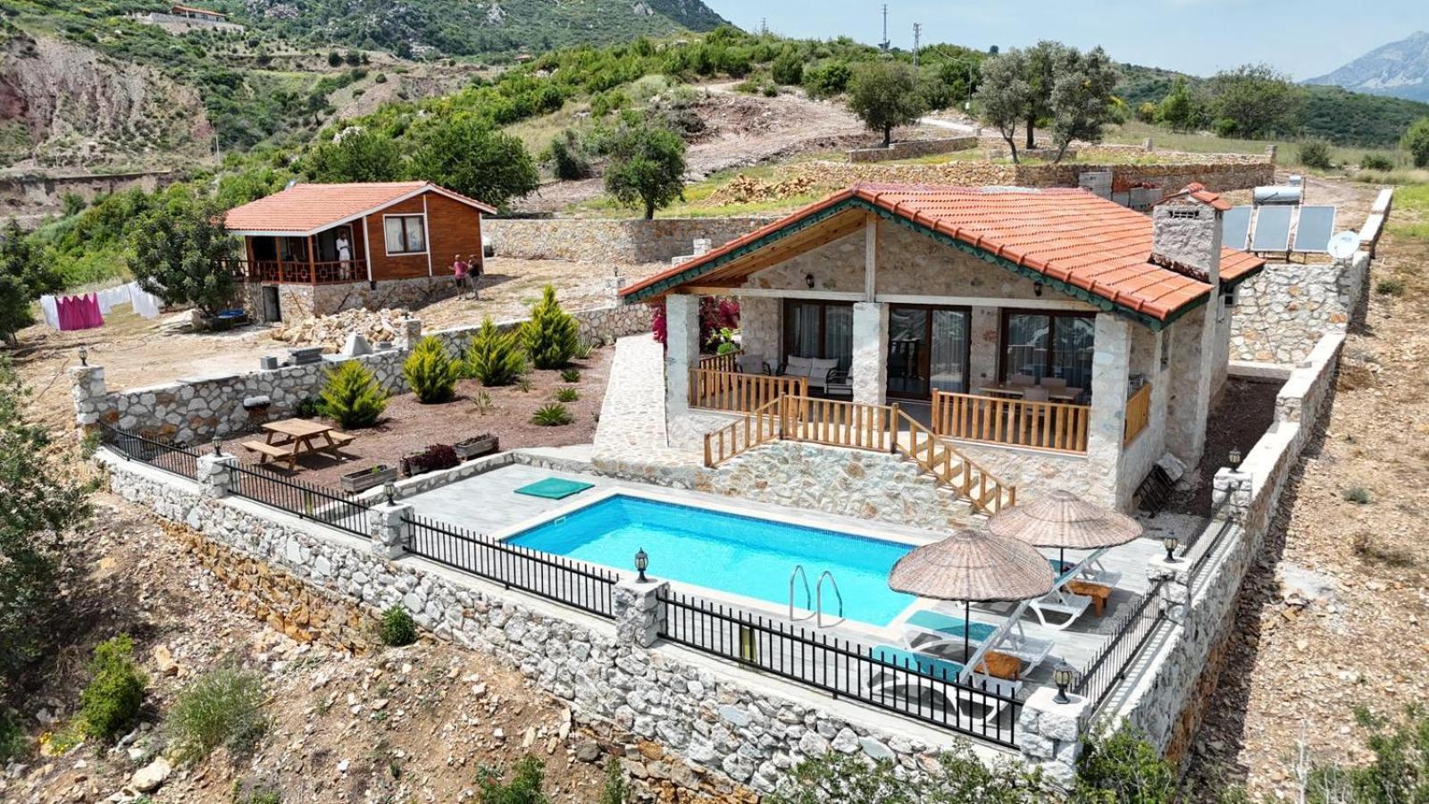 Villa Teras อาดราซาน ภายนอก รูปภาพ